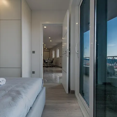 Luxury Seaview Adriatic Pearl アパート