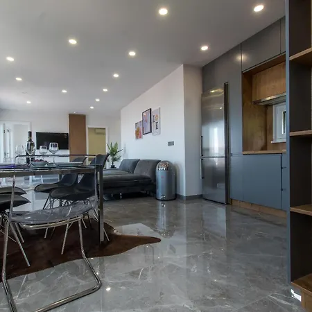 Luxury Seaview Adriatic Pearl * Makarska